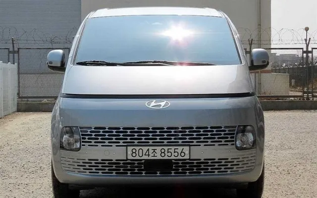 수원국산중고차사이트 스타리아 하이브리드 HEV 1.6 카고 3인승 매물 사진 2 - 2024/07 45,278km